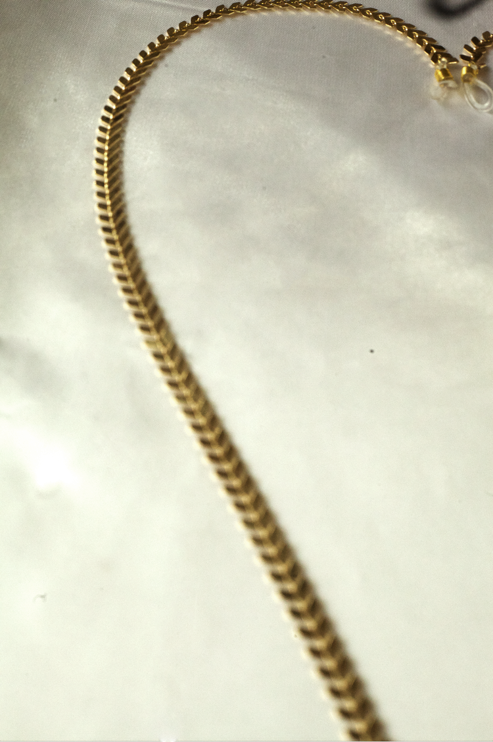 [ESQ] GOLD I|I eyewear chaiin