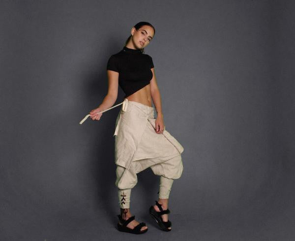 JiiNE UNiSEX SAMURAi SLACKS -WHiTE (ONE SIZE)