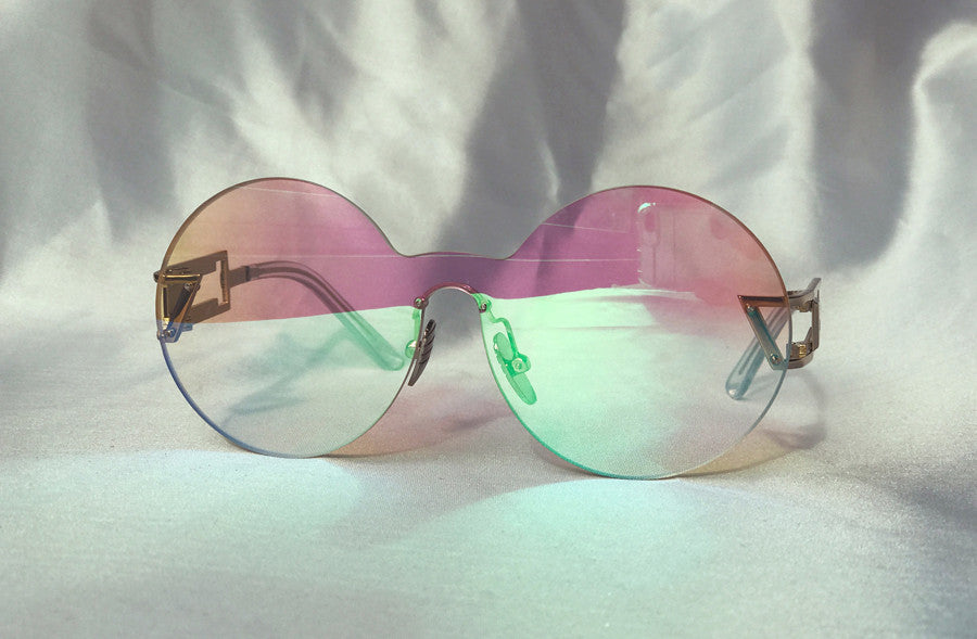 SEEMORE || ɢᴏʟᴅ HOLOGRAM